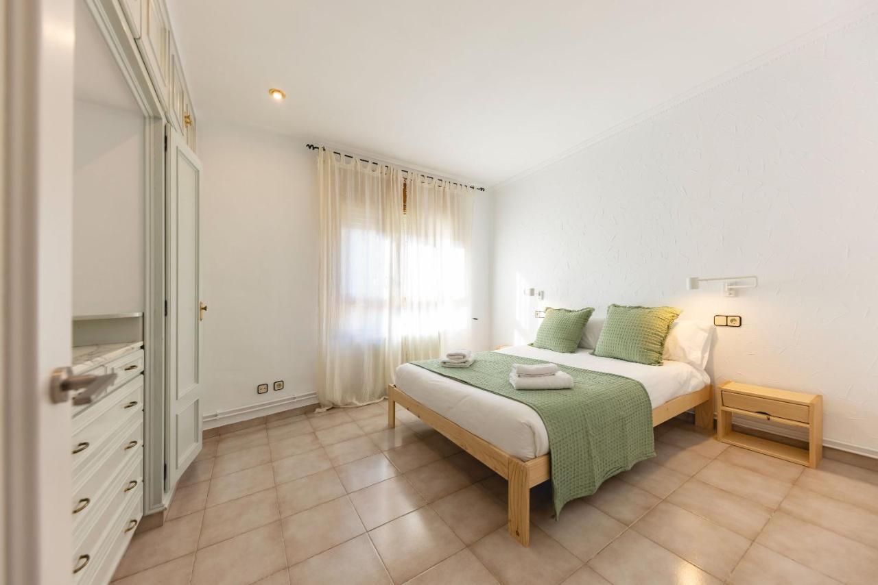 Bravissimo El Lleo, Bright 4-Bedroom Apartment Gérone Extérieur photo